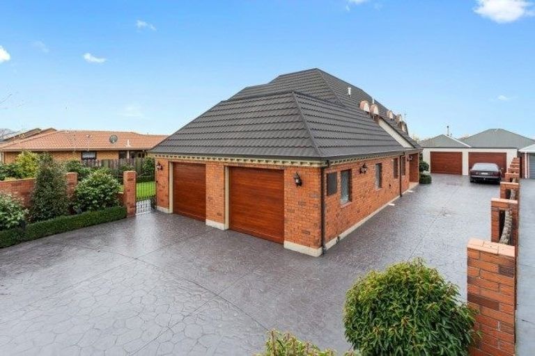 Photo of property in 6 Hinton Place, Rangiora, 7400