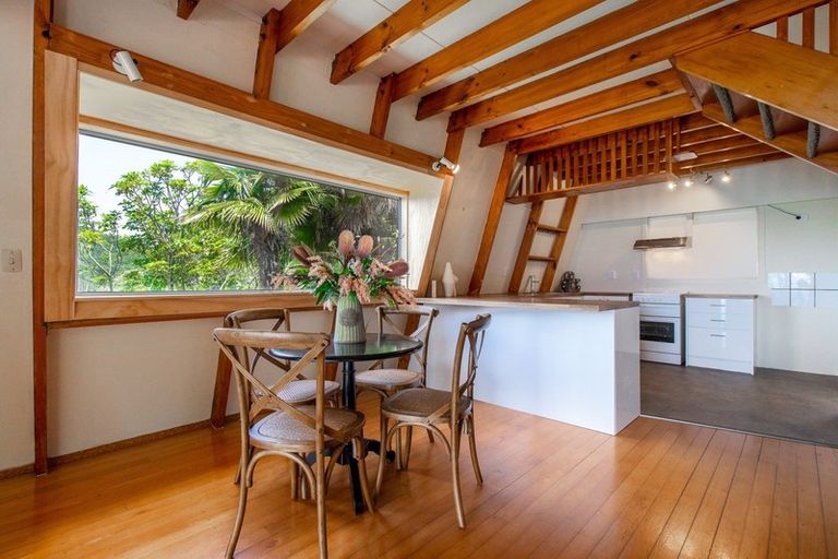 Photo of property in 2 Cliff Road, Ohope, 3121