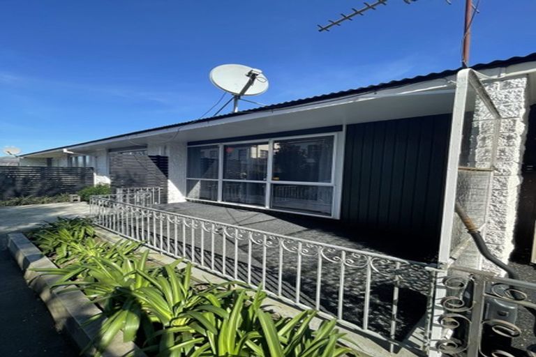 Photo of property in 2/65 Lincoln Road, Hillmorton, Christchurch, 8024