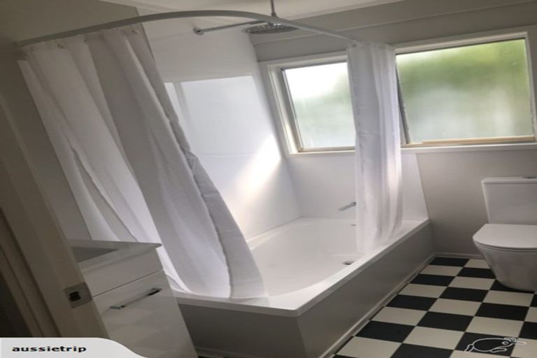 Photo of property in 1/38 Lynden Avenue, Hillcrest, Auckland, 0627