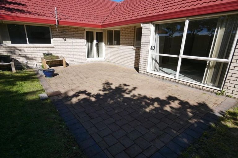 Photo of property in 19 King Edward Avenue, Papakura, 2110