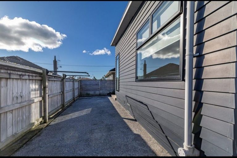 Photo of property in 23 Maire Street, Levin, 5510