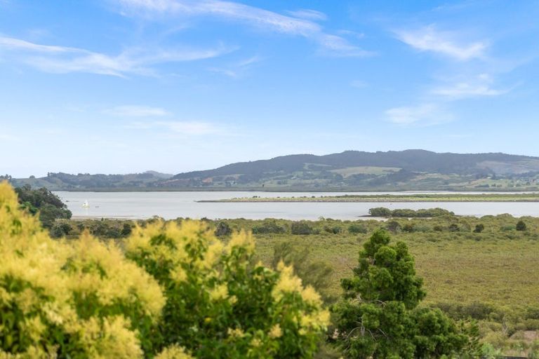 Photo of property in 15 Pine Park Road, Onerahi, Whangarei, 0110