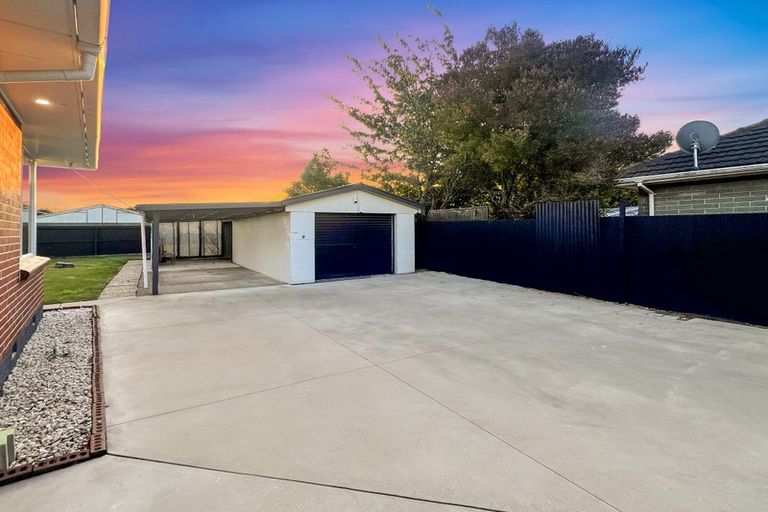 Photo of property in 32 Dunstan Crescent, Hornby, Christchurch, 8042