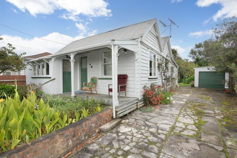 Photo of property in 62 Pukepapa Road, Marton, 4710