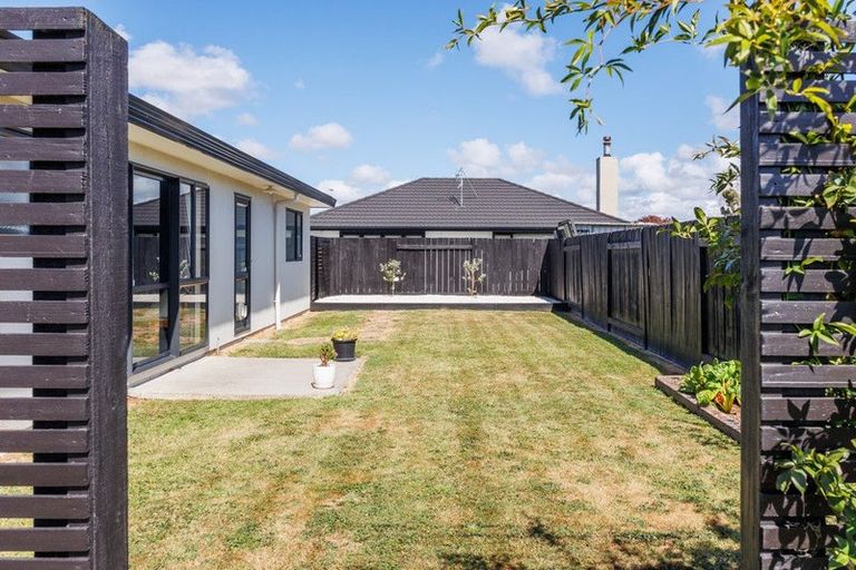 Photo of property in 59 Meridian Grove, Kelvin Grove, Palmerston North, 4414