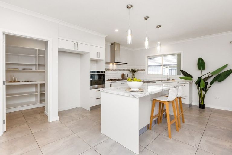 Photo of property in 5 Rakaia Way, Poraiti, Napier, 4112