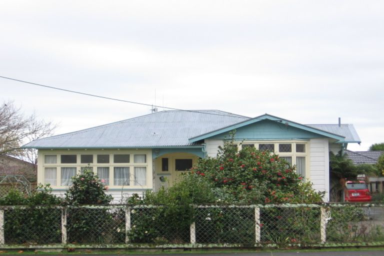 Photo of property in 56 Mako Mako Road, Levin, 5510