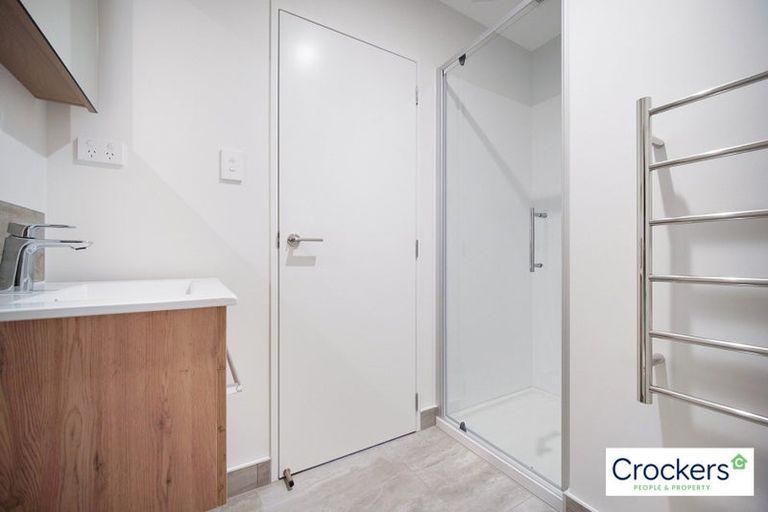 Photo of property in 2/2 Treasure Lane, Te Atatu South, Auckland, 0610