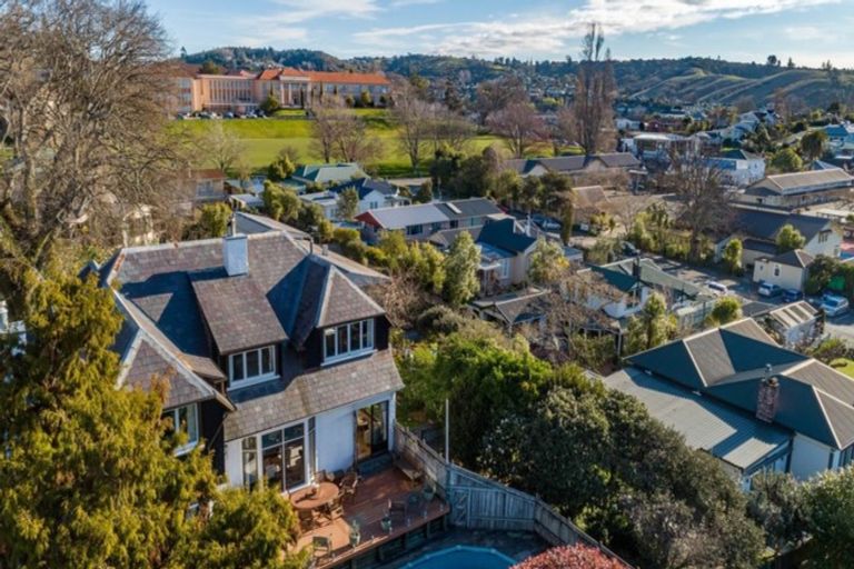 Photo of property in 16 Ngatitama Street, Nelson South, Nelson, 7010