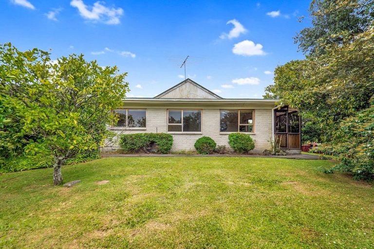 Photo of property in 1/58 Meadway, Sunnyhills, Auckland, 2010