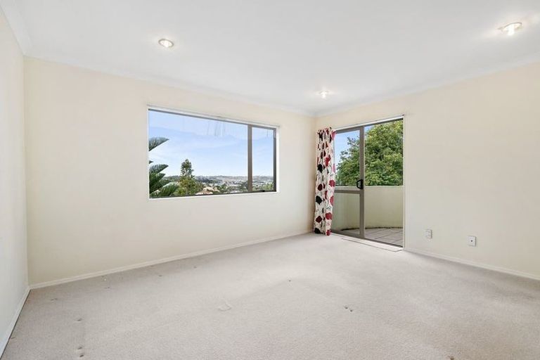 Photo of property in 46 Bronzewing Terrace, Unsworth Heights, Auckland, 0632