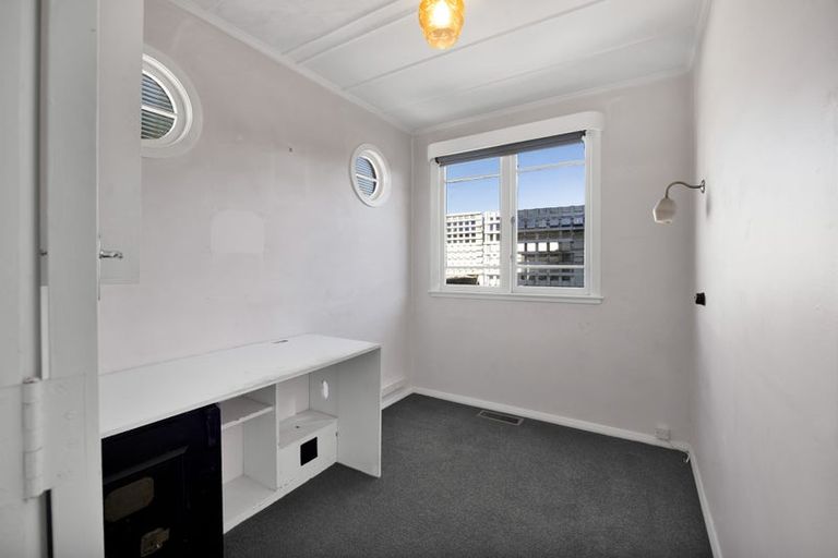 Photo of property in 14 Dives Avenue, Hawera, 4610