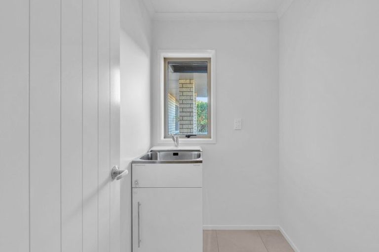 Photo of property in 17 Wessex Place, Rototuna North, Hamilton, 3210