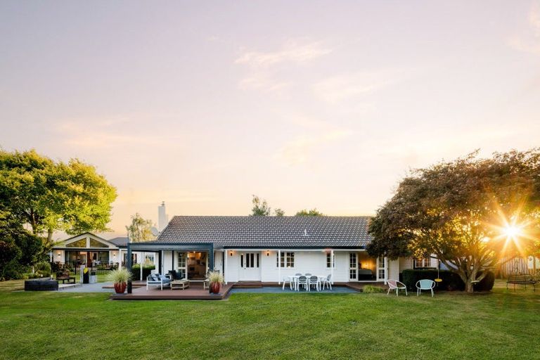 Photo of property in 16 Cowley Drive, Leamington, Cambridge, 3432