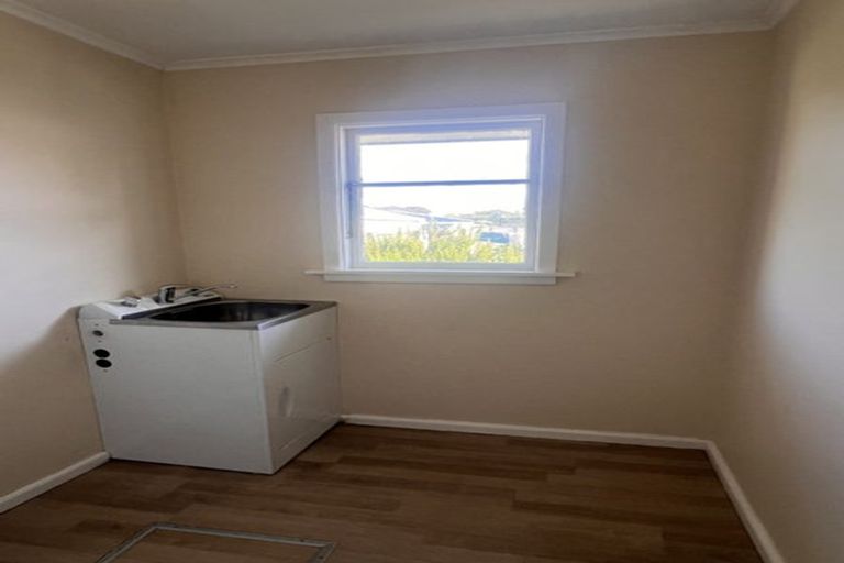 Photo of property in 17 Sandown Crescent, Aranui, Christchurch, 8061