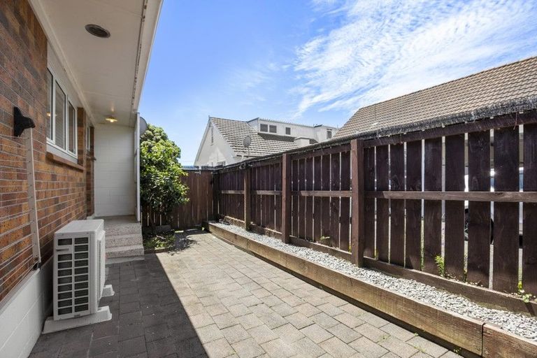 Photo of property in 3/23 Grande Vue Road, Hillpark, Auckland, 2102