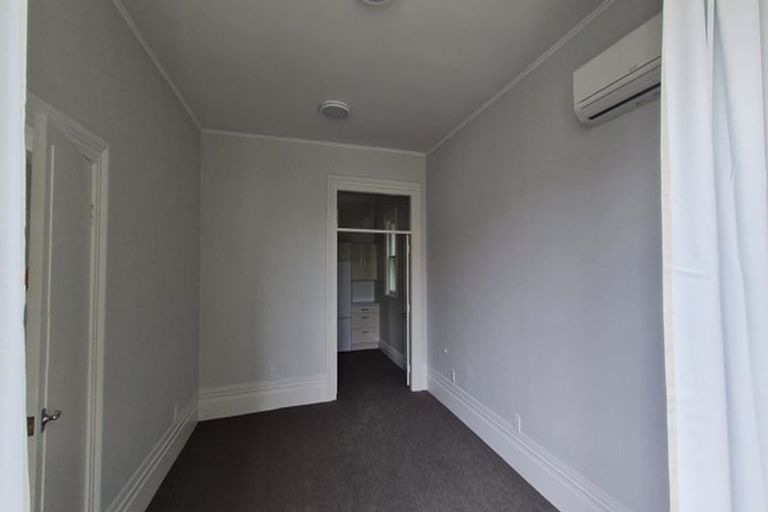 Photo of property in 9 Lipman Street, Mount Victoria, Wellington, 6011