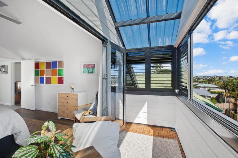 Photo of property in 2/58 Drake Street, Howick, Auckland, 2014