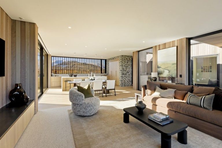 Photo of property in Kawarau Heights, 12 Kawarau Heights Boulevard, Lake Hayes, Queenstown, 9304