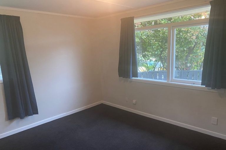Photo of property in 20 Norana Road, Maoribank, Upper Hutt, 5018