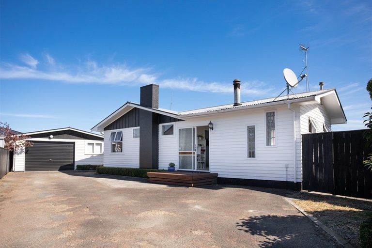 Photo of property in 284 Tremaine Avenue, Takaro, Palmerston North, 4412