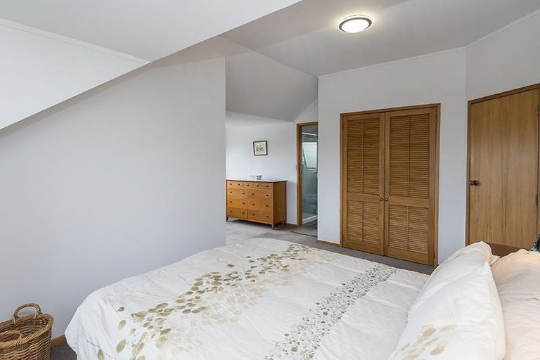 Photo of property in 17 Stevenson Way, Cockle Bay, Auckland, 2014