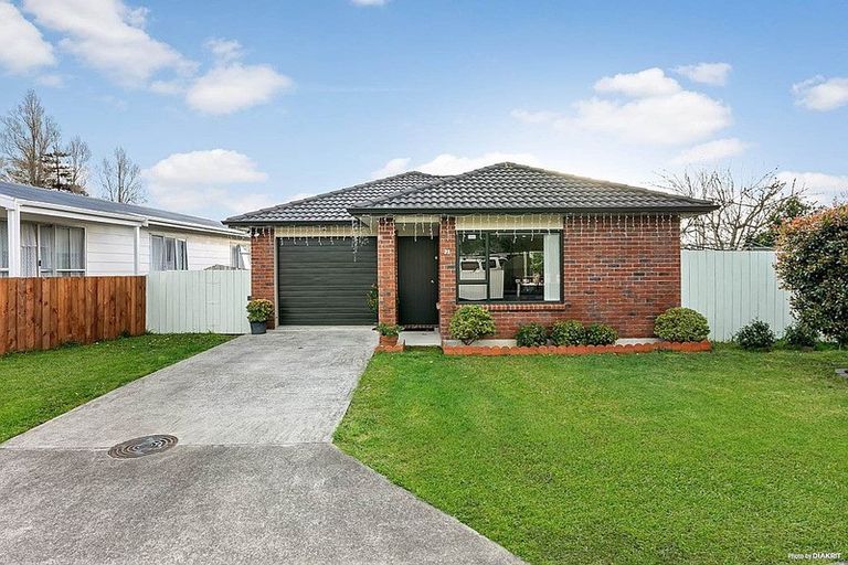 Photo of property in 32 Finlayson Avenue, Clendon Park, Auckland, 2103