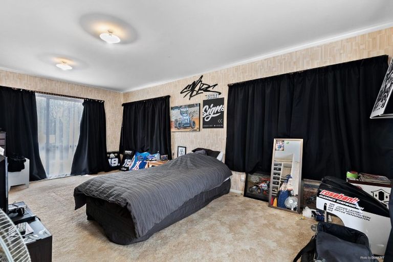 Photo of property in 247 Don Buck Road, Massey, Auckland, 0614