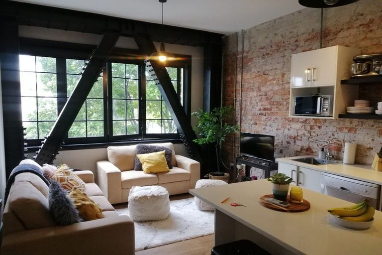 Photo of property in 1/143 Great South Road, Papakura, 2110