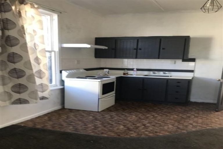 Photo of property in 107 Morton Street, Strathern, Invercargill, 9812