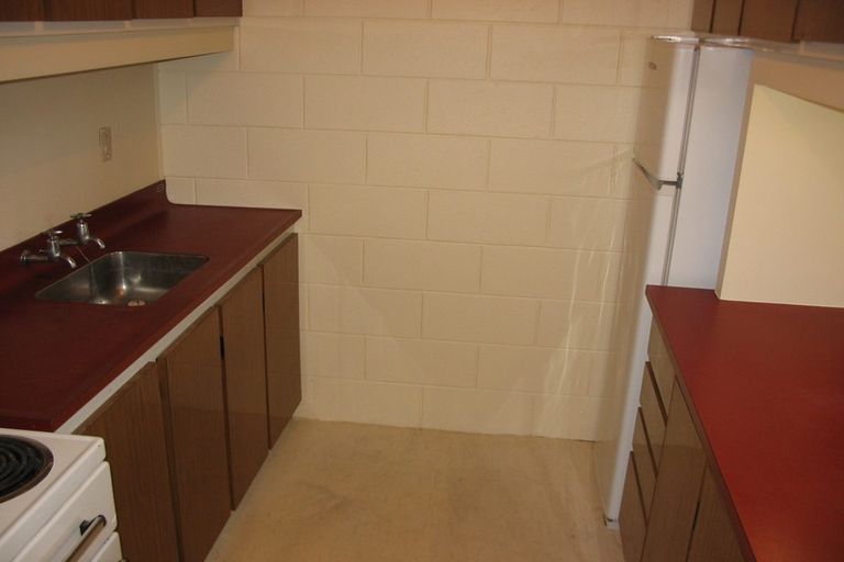 Photo of property in 2/219 Grant Road, Thorndon, Wellington, 6011