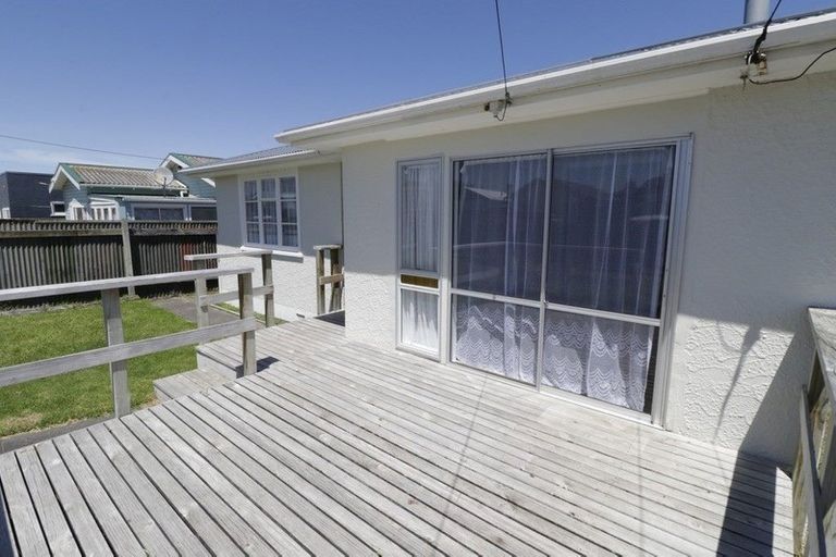 Photo of property in 21 Aotea Street, Castlecliff, Whanganui, 4501