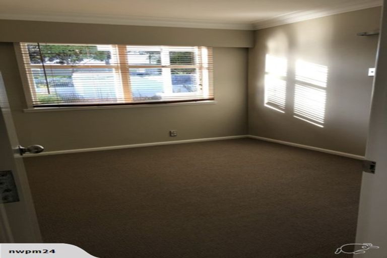 Photo of property in 28 Ridge Road, Howick, Auckland, 2014