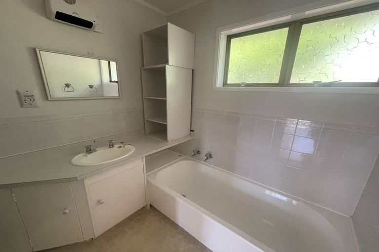 Photo of property in 3/191 Lake Road, Belmont, Auckland, 0622