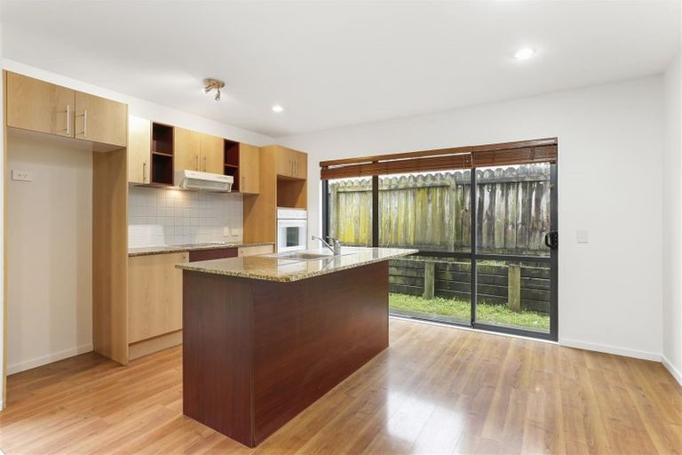 Photo of property in 5 Lumino Lane, Henderson, Auckland, 0612