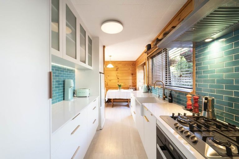 Photo of property in 1/27 Salem Place, Torbay, Auckland, 0630