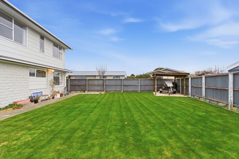 Photo of property in 16 Pethig Place, Halswell, Christchurch, 8025