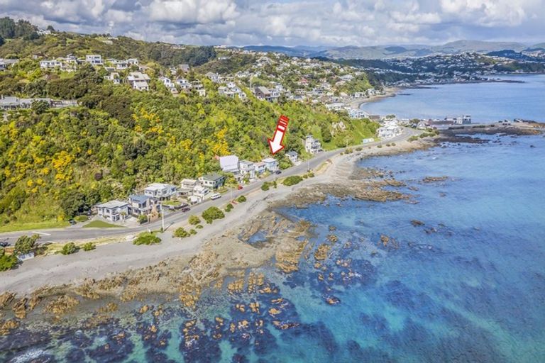 Photo of property in 77 Moana Road, Plimmerton, Porirua, 5026