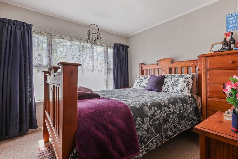 Photo of property in 25 Lyndhurst Crescent, Aranui, Christchurch, 8061