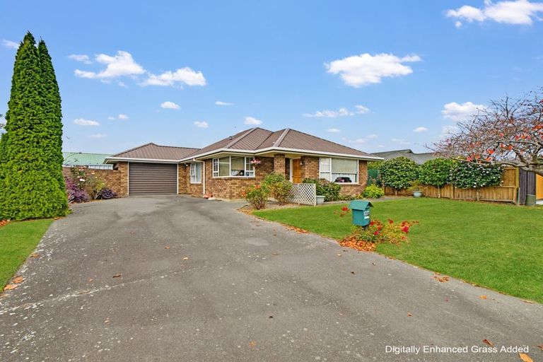 Photo of property in 15 Kingsbury Avenue, Rangiora, 7400