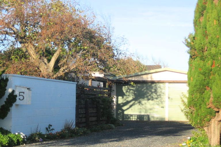 Photo of property in 5 Aaron Court, Paraparaumu Beach, Paraparaumu, 5032