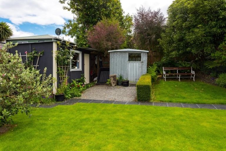 Photo of property in 88 Milton Terrace, Picton, 7220