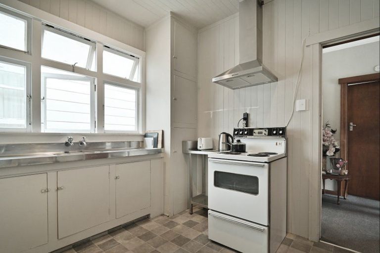 Photo of property in 402d Queen Street East, Hastings, 4122