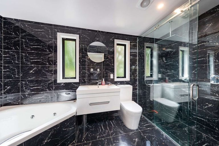 Photo of property in 78 Howard Road, Point Howard, Lower Hutt, 5013