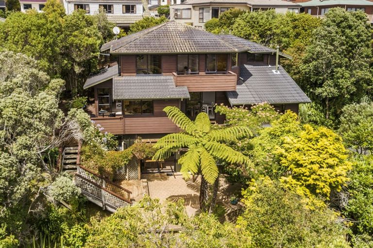 Photo of property in 14a Spicer Place, Tawa, Wellington, 5028