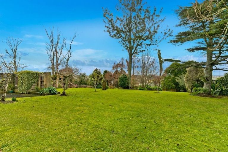Photo of property in 245 Don Buck Road, Massey, Auckland, 0614