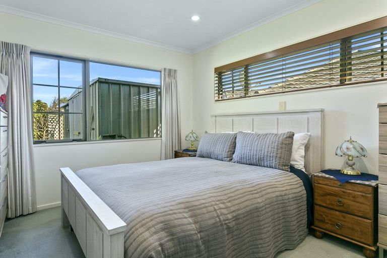 Photo of property in 33 Lakeridge Close, Rangatira Park, Taupo, 3330