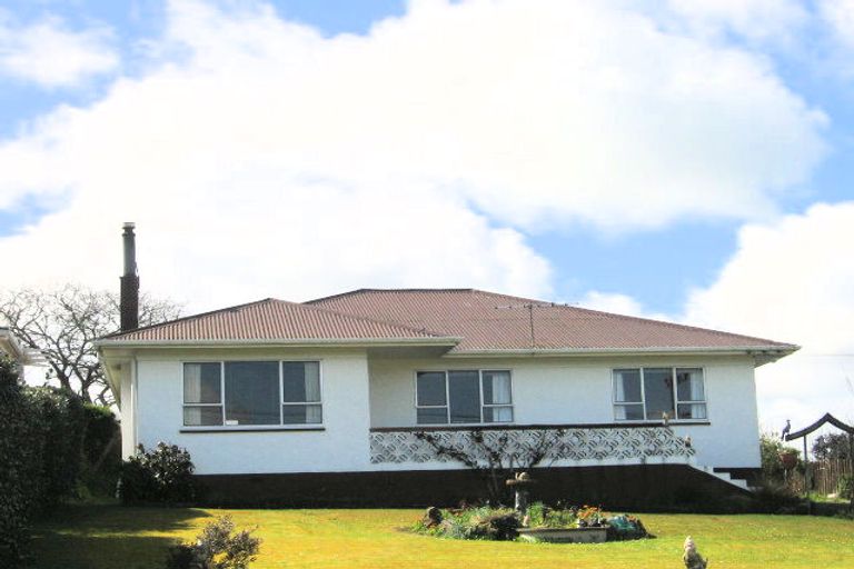 Photo of property in 30 Bickerstaffe Road, Maungaturoto, 0520