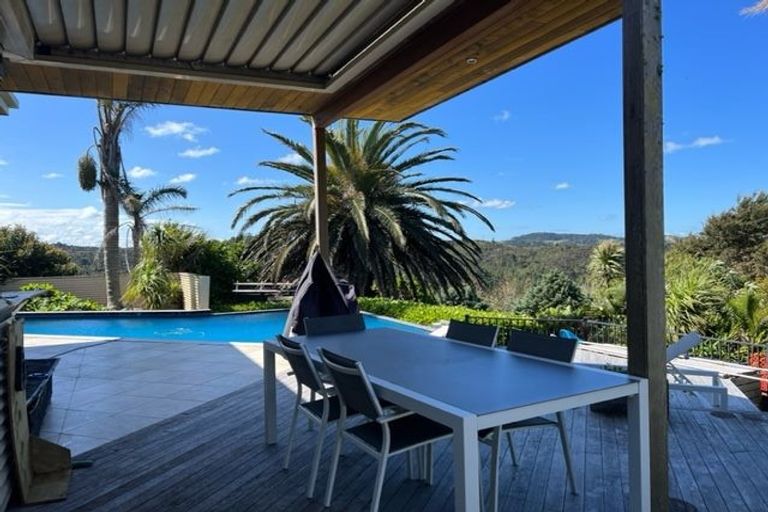 Photo of property in 52 Sunnyheights Road, Orewa, 0931